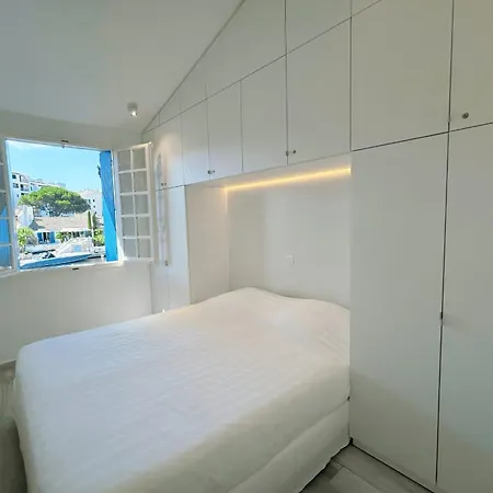 Charming House For Rent In Port With Wi-fi And Private Mooring Casa de Férias